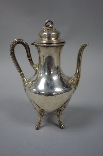 Théière en argent (925) de style Louis XV...