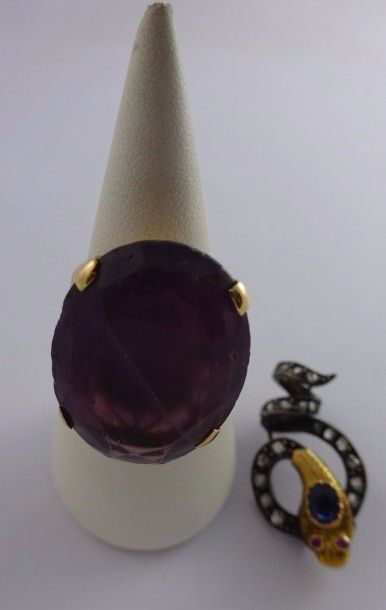 

Bague en or jaune (750) et platine (950)...