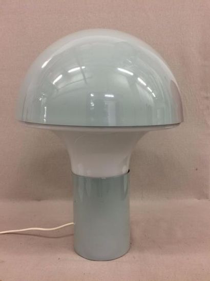 Italie, circa 1970.

Lampe champignon en...