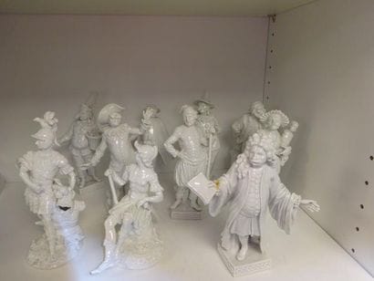 SAXE


Dix statuettes.

- huit sur le thème...