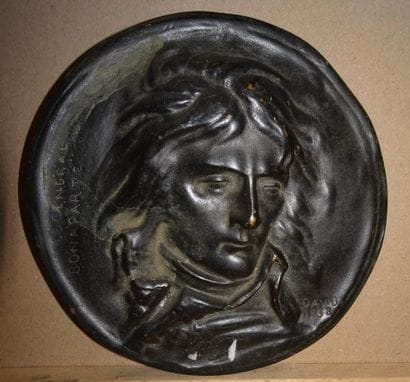 D'après Pierre-Jean DAVID D'ANGERS (1788-1856)


Médaillon...