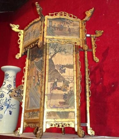 CHINE


Suspension chinoise de forme pagode...