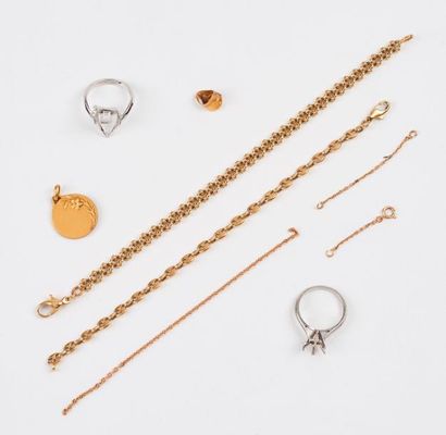 Débris d'or (750) dont bracelets, montures,...