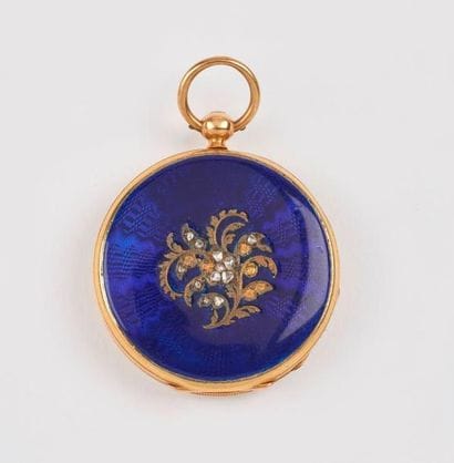 Montre de col en or jaune (750).

Cadran...
