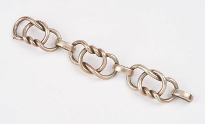 Bracelet en argent (800) formé de trois maillons...