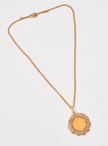 Chaine et pendentif en or jaune (750) orné...