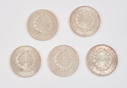 FRANCE

Cinq pièces de 50 Fr argent 