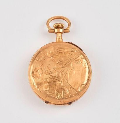 Montre de col en or jaune (750).

Cadran...