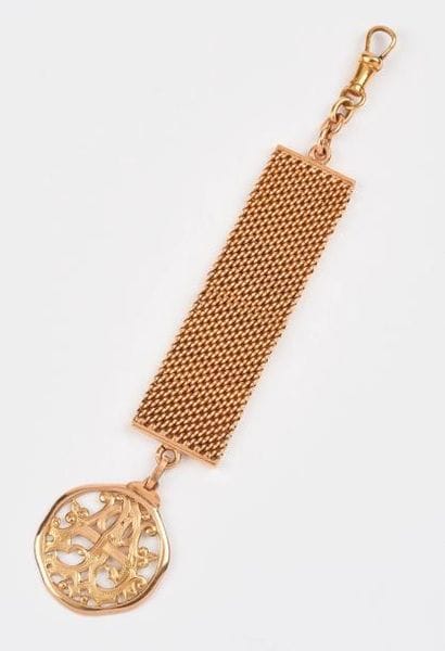 Châtelaine ou porte-clef (?) en or jaune...