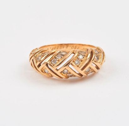 CARTIER 

Bague jonc en or jaune (750) repercée...