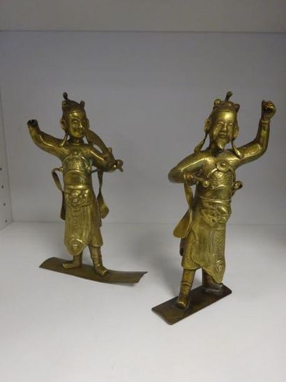Paire de samouraïs en laiton.

H: 22 cm.

Accidents...