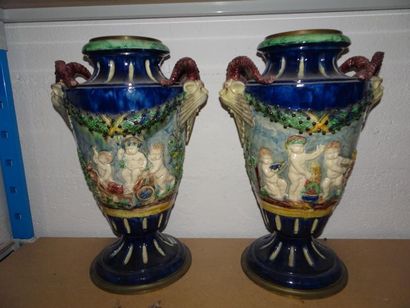 ITALIE


Paire de vases sur piédouche mouluré...
