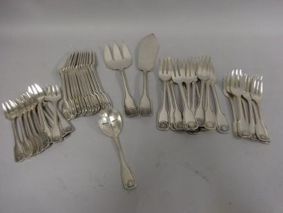 Partie de ménagère en métal argenté, modèle...