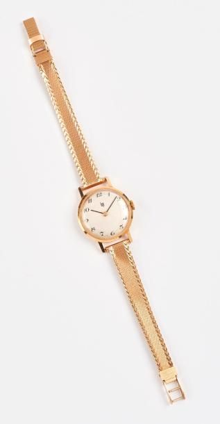 LIP


Montre bracelet de dame en or jaune...