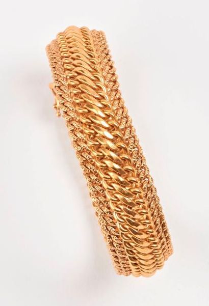 Bracelet ruban en or jaune (750) à maille...