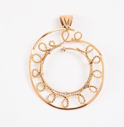 Débris de monture de pendentif en or jaune...