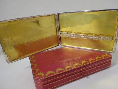 CARTIER New York

Etui à cigarettes de forme...