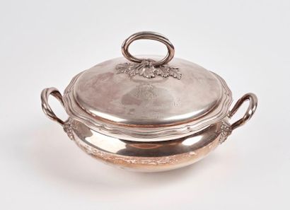 RAMU et Cie, Genève


Légumier en argent...
