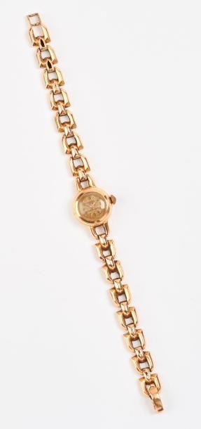 M. GREC


Montre bracelet de dame en or jaune...
