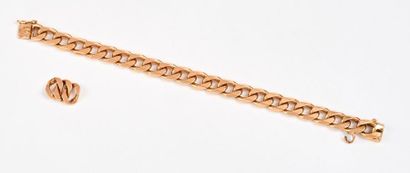 Bracelet à maille forçat limée en or jaune...