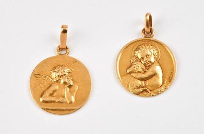 Deux médailles de baptême en or jaune (750)...