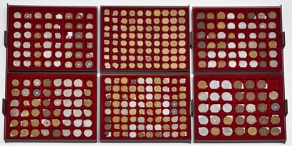 Six plateaux de pièces françaises et colonies...
