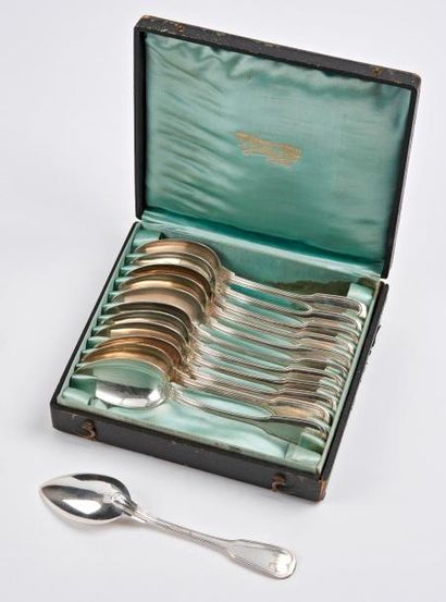 Coffret de douze cuillères à entremets en...