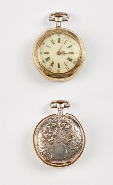 Montre de col en argent (800).

Boîtier à...