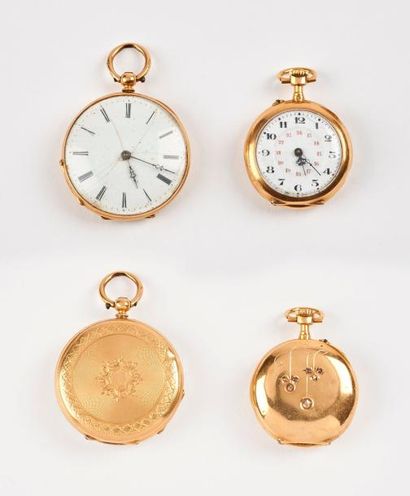 Deux montres de col en or jaune (750) :

-...