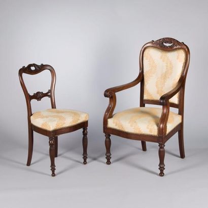 Paire de fauteuils et paire de chaises en...