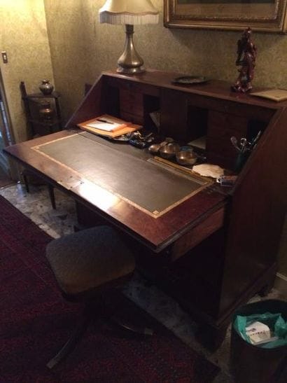 Bureau de pente en acajou et placage d'acajou,...