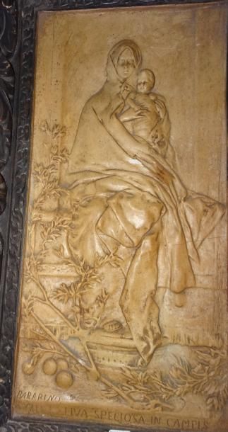 D'après BARARINO


Vierge à l'Enfant.

Bas-relief...
