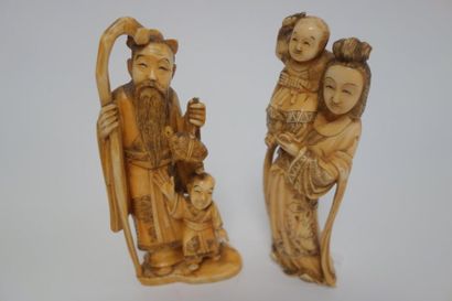 JAPON

Lots de deux okimonos.


- une jeune...