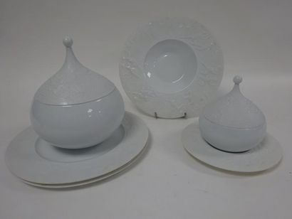 ROSENTHAL


Partie de service en porcelaine...