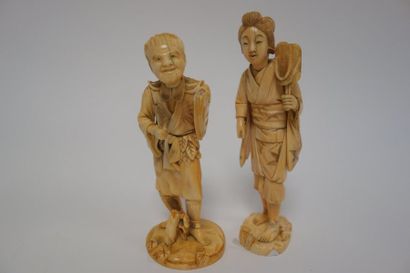 JAPON

- Jeune femme à l'éventail.

- Vieillard...