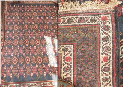 IRAN


Tapis Veramin en laine, à fond marine...