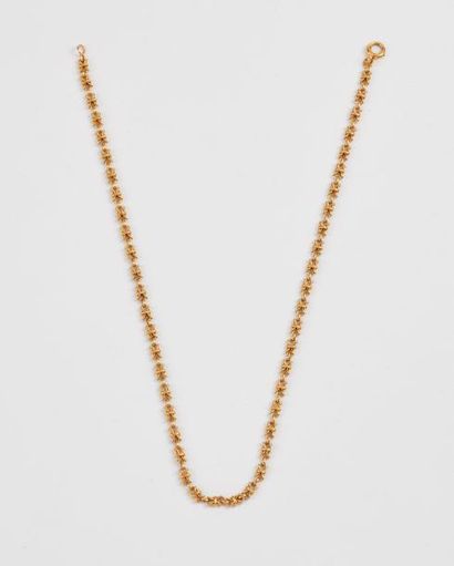 Collier en or jaune (750) à maille fantaisie...
