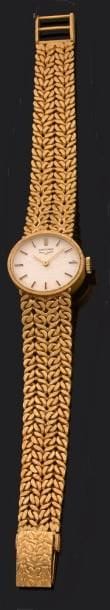 LONGINES


Montre bracelet de dame en or...
