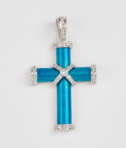 Croix en ors gris et jaune (750).

Le corps...
