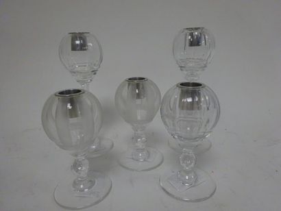 SAINT LOUIS


Ensemble de bougeoirs en cristal...