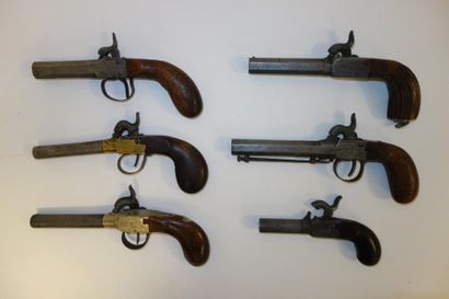 FRANCE

Six pistolets de gousset à percussion,...