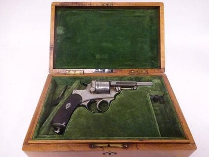 FRANCE

Manufacture d'Armes de Saint-Etienne.

Revolver...