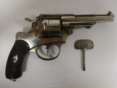 FRANCE

Manufacture d'Armes de Saint-Etienne.

Revolver...