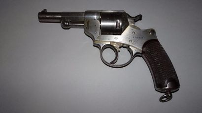 FRANCE.

Manufacture de Saint-Etienne.

Revolver...
