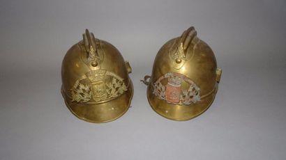 Deux casques de Sapeur-Pompiers

Plaques...