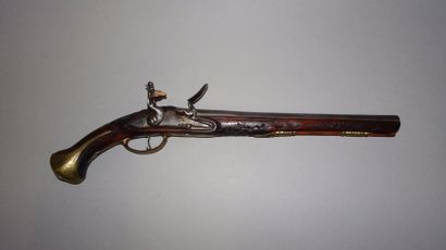 EUROPE DE L’EST. 

Pistolet d’Arçon à silex....