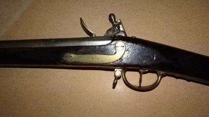 RUSSIE.

Fusil d'infanterie. Modèle à silex

Canon...