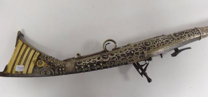 AFRIQUE DU NORD

Moukala ou fusil de fantasia.

Platine...