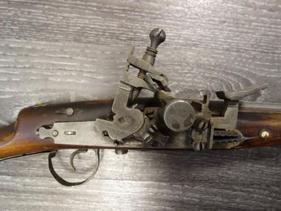 AFRIQUE DU NORD
Moukala ou fusil de fantasia.
Platine...
