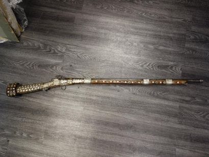 Fusil à mèche de la péninsule arabique
Canon...